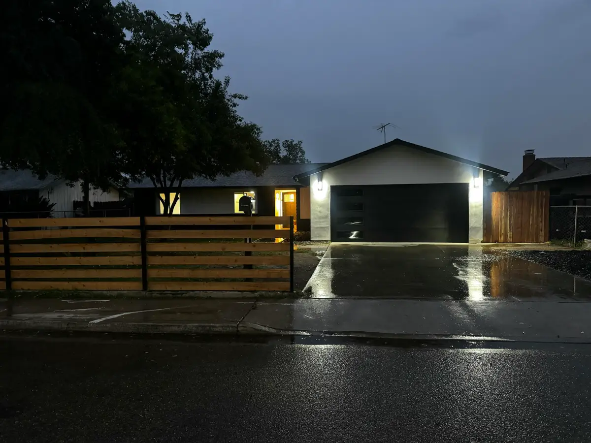1704 N Giddings Street, Visalia, CA 93291 - #1