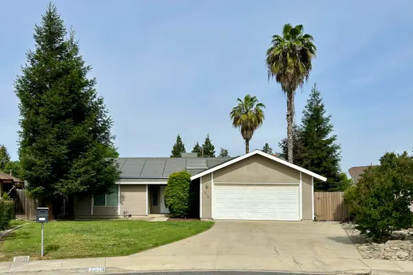 3030 W Orchard Avenue, Visalia, CA 93277