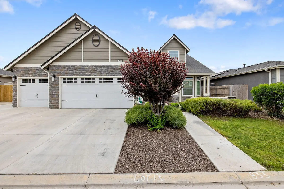 1833 Softwind Drive, Tulare, CA 93274 - #1