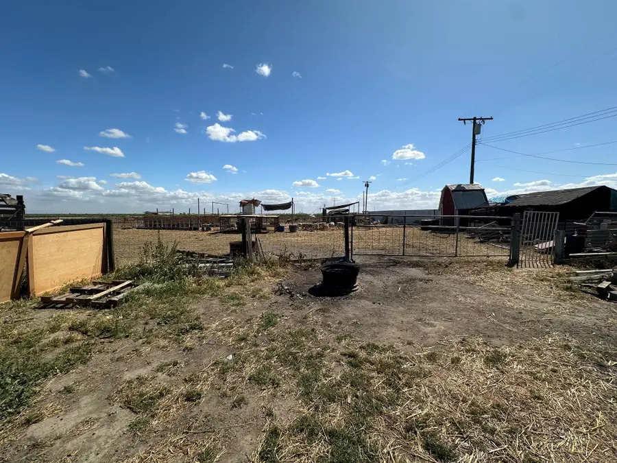 7599 Avenue 152, Tipton, CA 93272 - #2