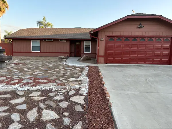 808 Vine Street, Exeter, CA 93221