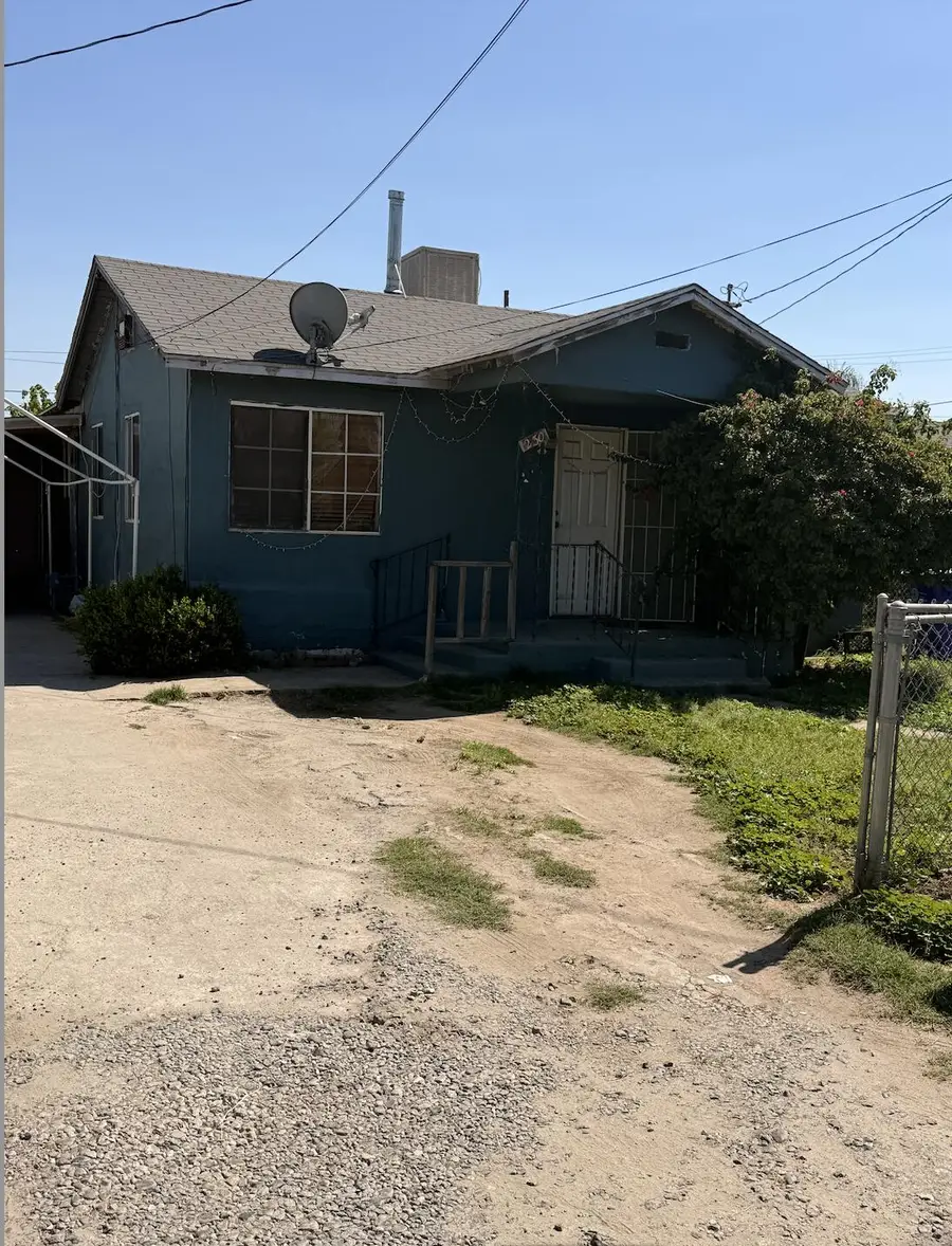 230 S Cottage Street, Porterville, CA 93257 - #2