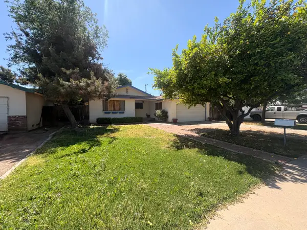 1515 W Cambridge Avenue, Visalia, CA 93277