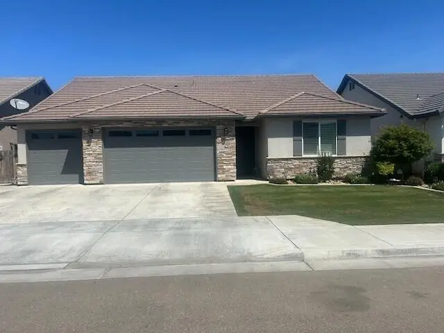 2066 Cabrillo Court, Tulare, CA 93274 - #1
