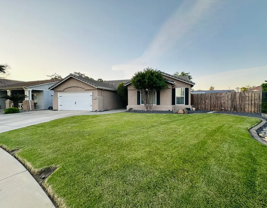 746 W Willow, Hanford, CA 93230 - #3