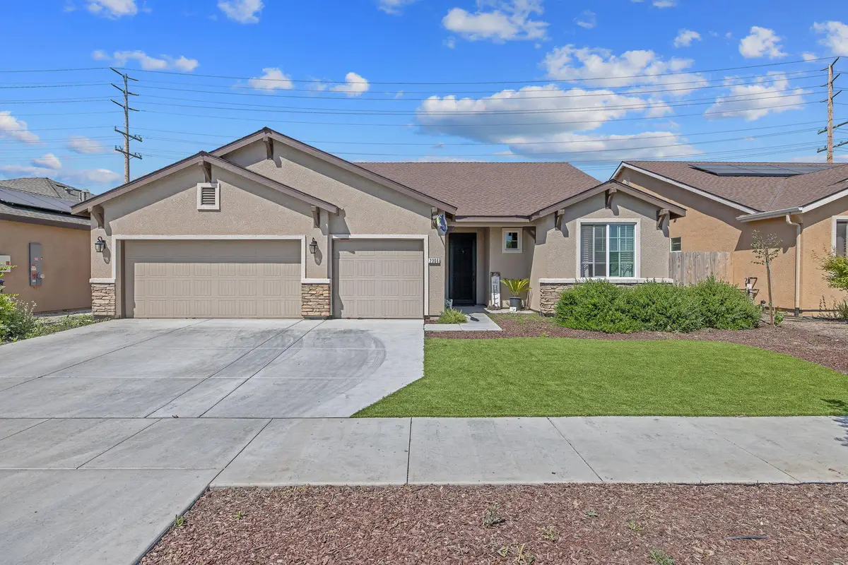 2306 E Mesa Avenue, Visalia, CA 93292 - #1