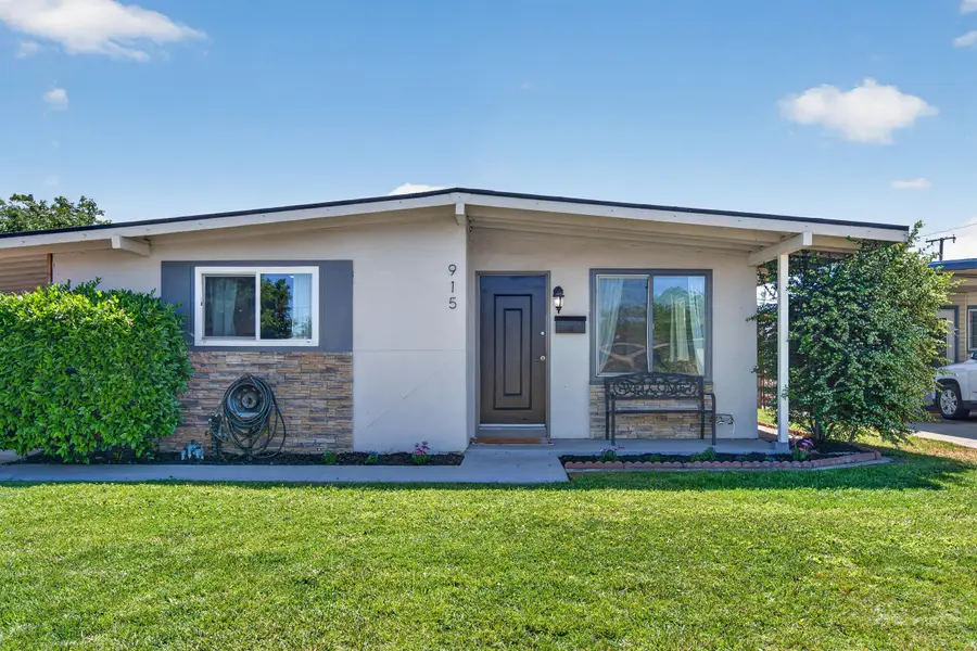 915 Neville Street, Hanford, CA 93230 - #3