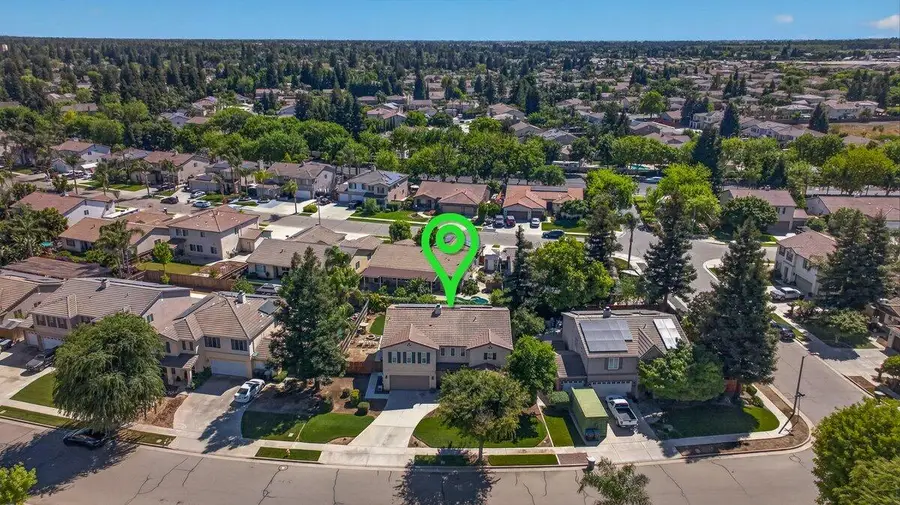 5821 W Sunnyview Avenue, Visalia, CA 93291 - #3