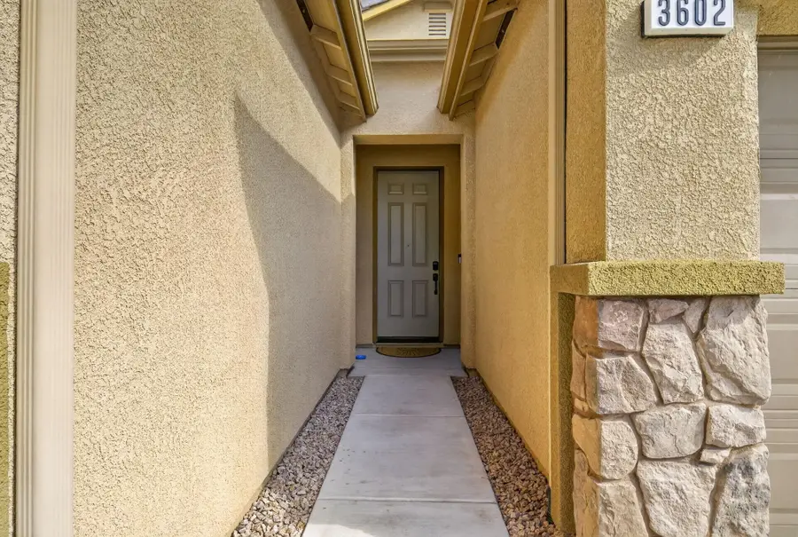 3602 W Sweet, Visalia, CA 93291 - #3