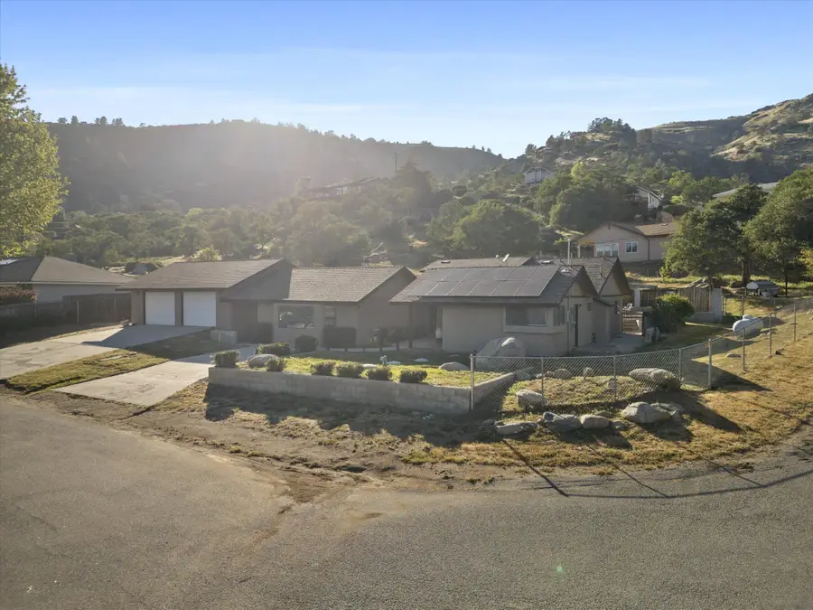 21601 Hidden Canyon Drive, Tehachapi, CA 93561 - #3