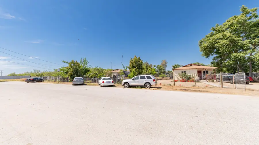 19325 Ave 111, Porterville, CA 93257 - #3