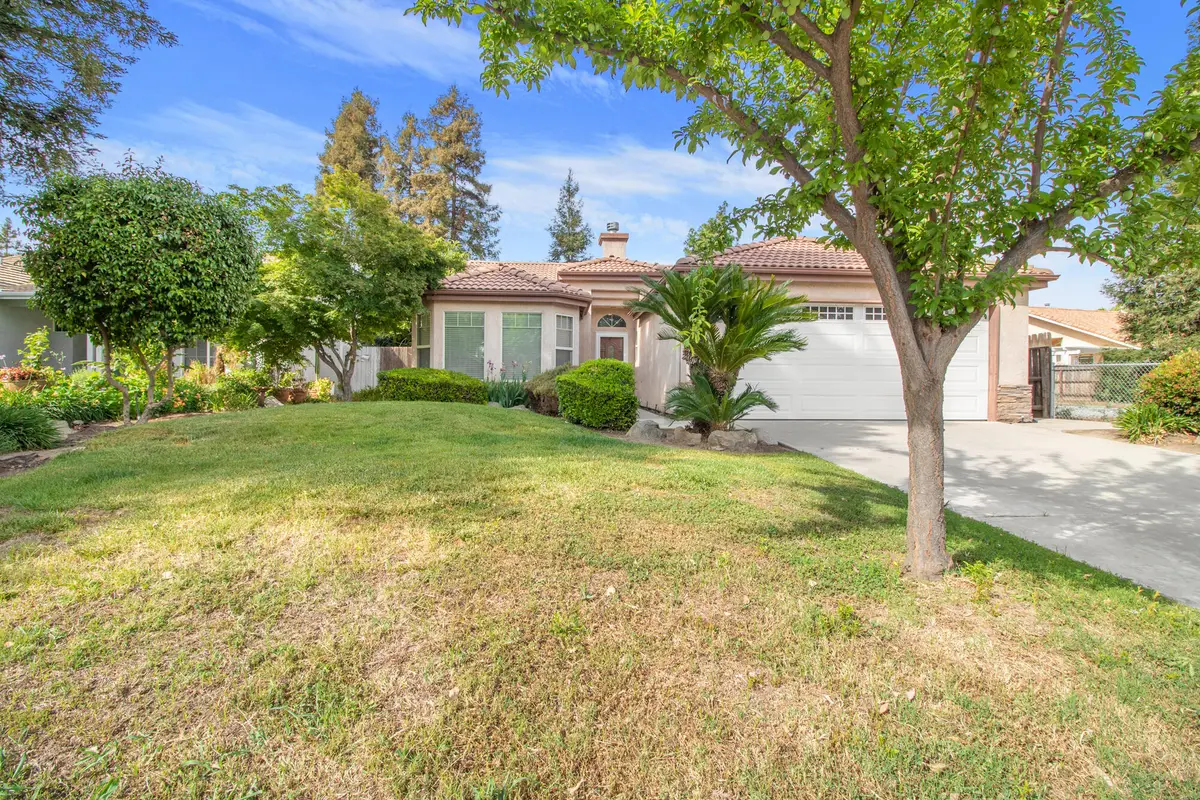 1602 E La Vida Court, Visalia, CA 93292 - #1