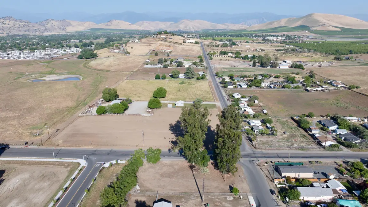 356 E Worth, Porterville, CA 93257 - #1