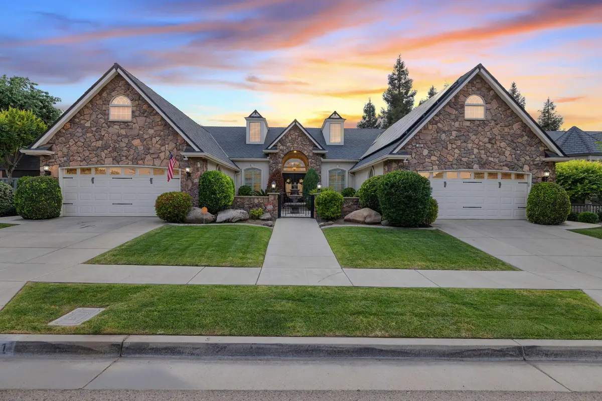 201 N Preston Street, Visalia, CA 93291 - #1