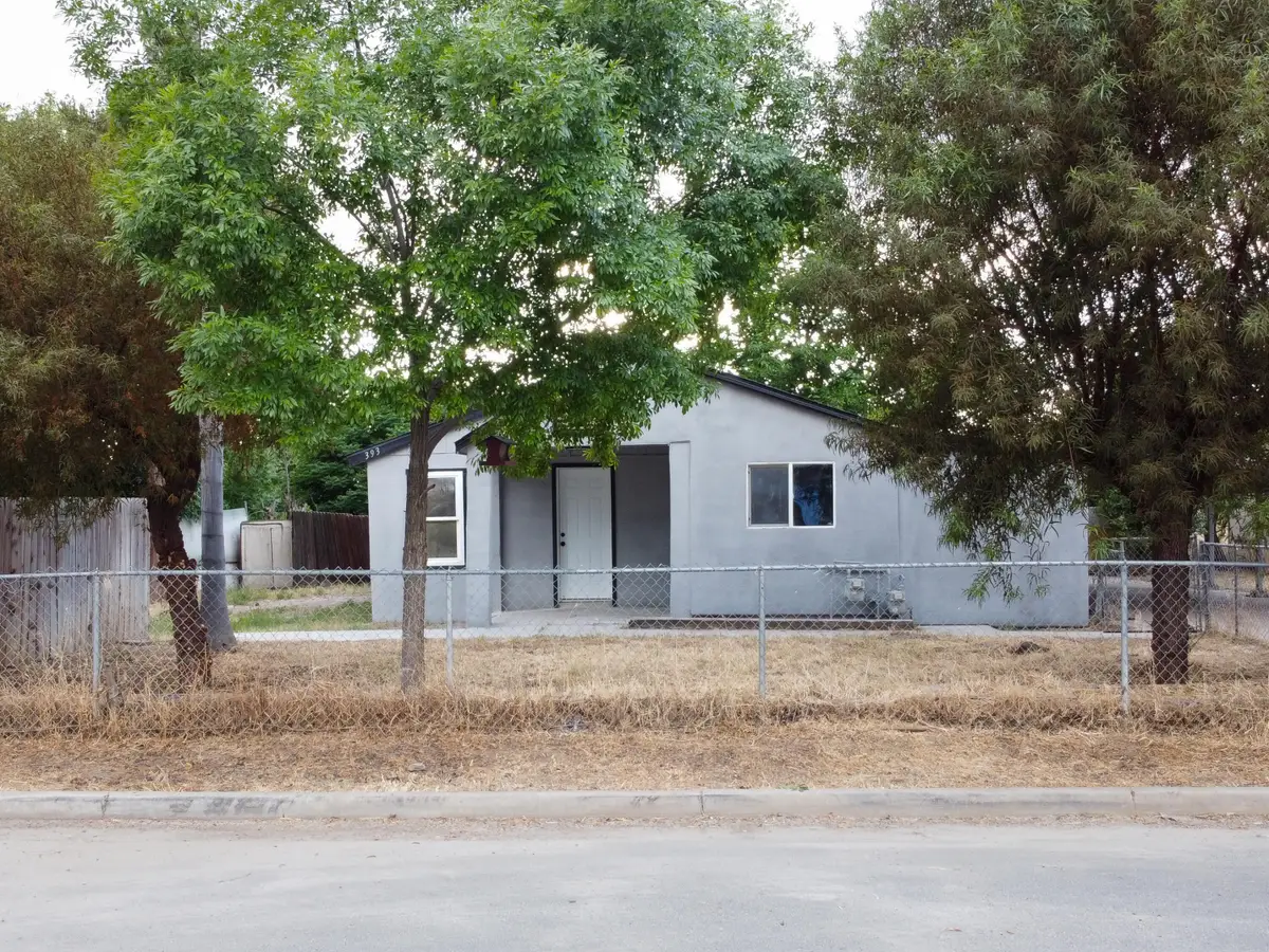 395 S W Street, Porterville, CA 93257 - #1