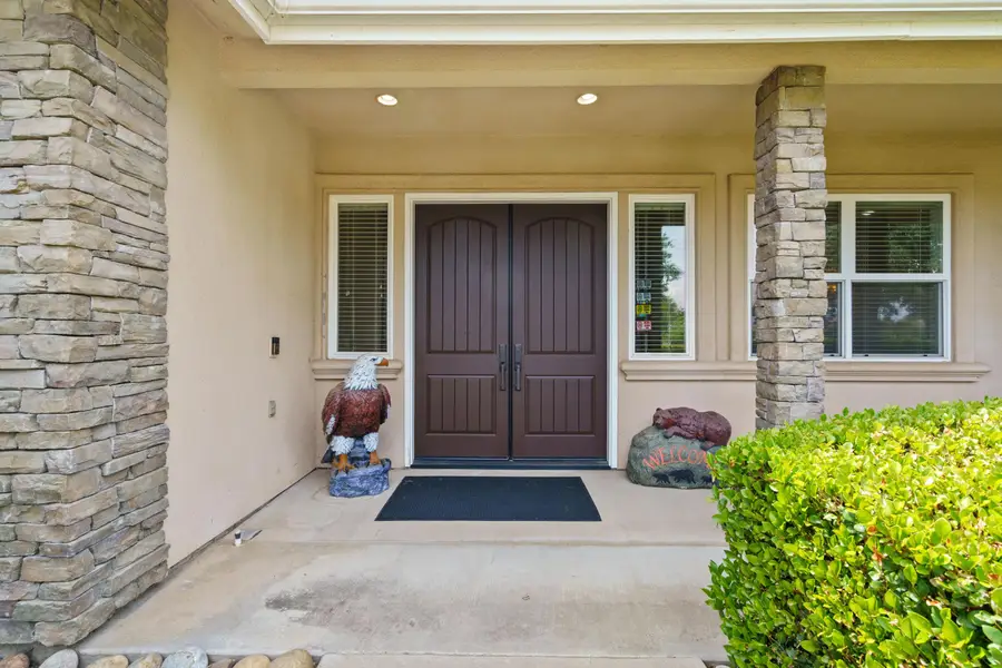 2615 N Linwood Street, Visalia, CA 93291 - #2