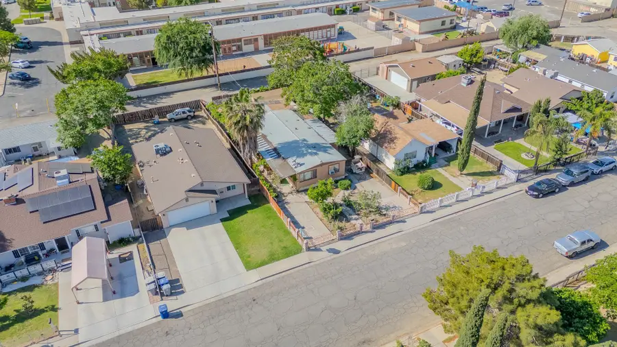 108 W Merced Street, Avenal, CA 93204 - #2