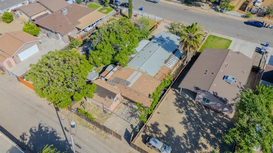 108 W Merced Street, Avenal, CA 93204 - #3