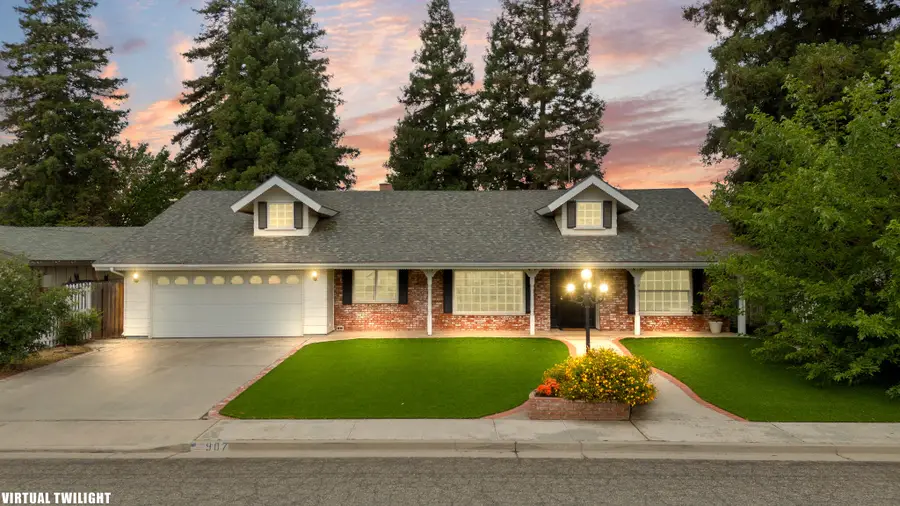 907 N Bollinger Street, Visalia, CA 93291 - #2