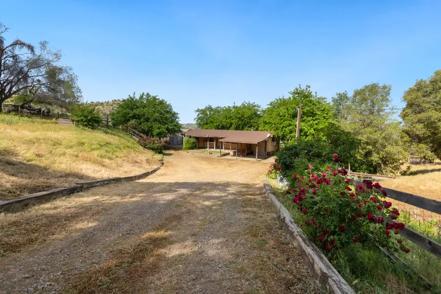 39569 Clover Lane, Yokuts Valley, CA 93675 - #2