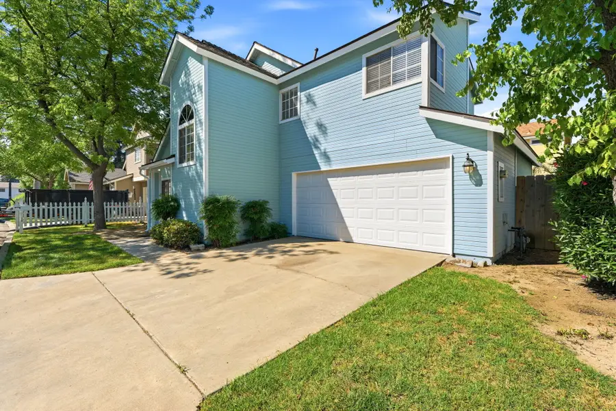 2419 N Clark Street, Visalia, CA 93292 - #3