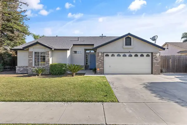 2111 W Merritt Avenue, Tulare, CA 93274