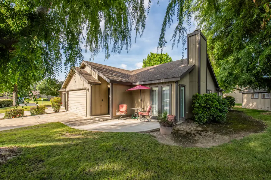 2554 E Tulare Avenue, Visalia, CA 93292 - #2