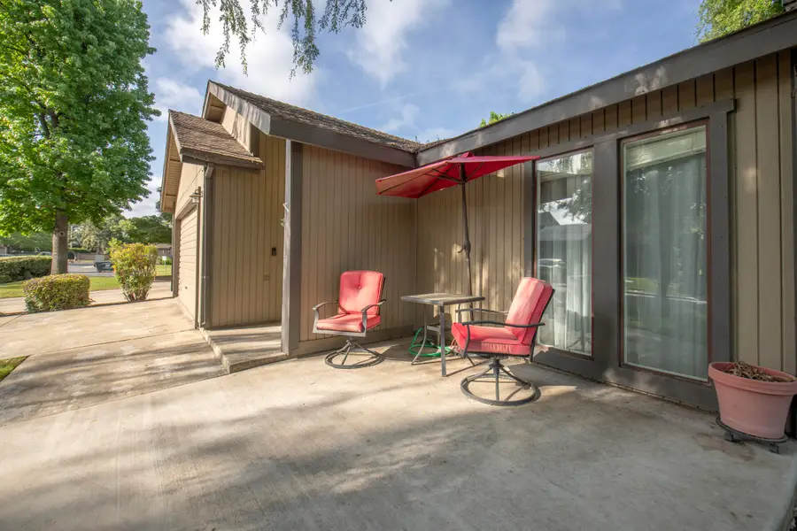 2554 E Tulare Avenue, Visalia, CA 93292 - #3