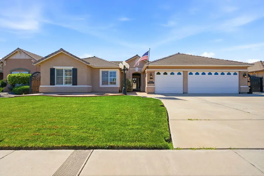1945 W Picadilly Lane, Hanford, CA 93230 - #2