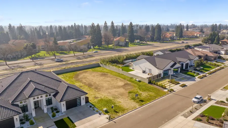 4625 W Cecil Avenue, Visalia, CA 93291 - #3