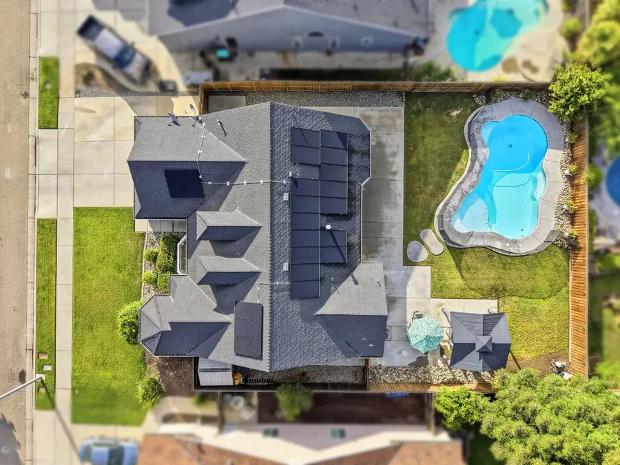 1854 Charles Krug, Tulare, CA 93274 - #2