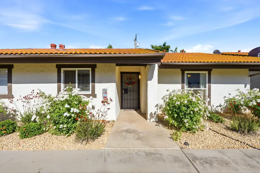 317 W Sierra Avenue, Fresno, CA 93704 - #2