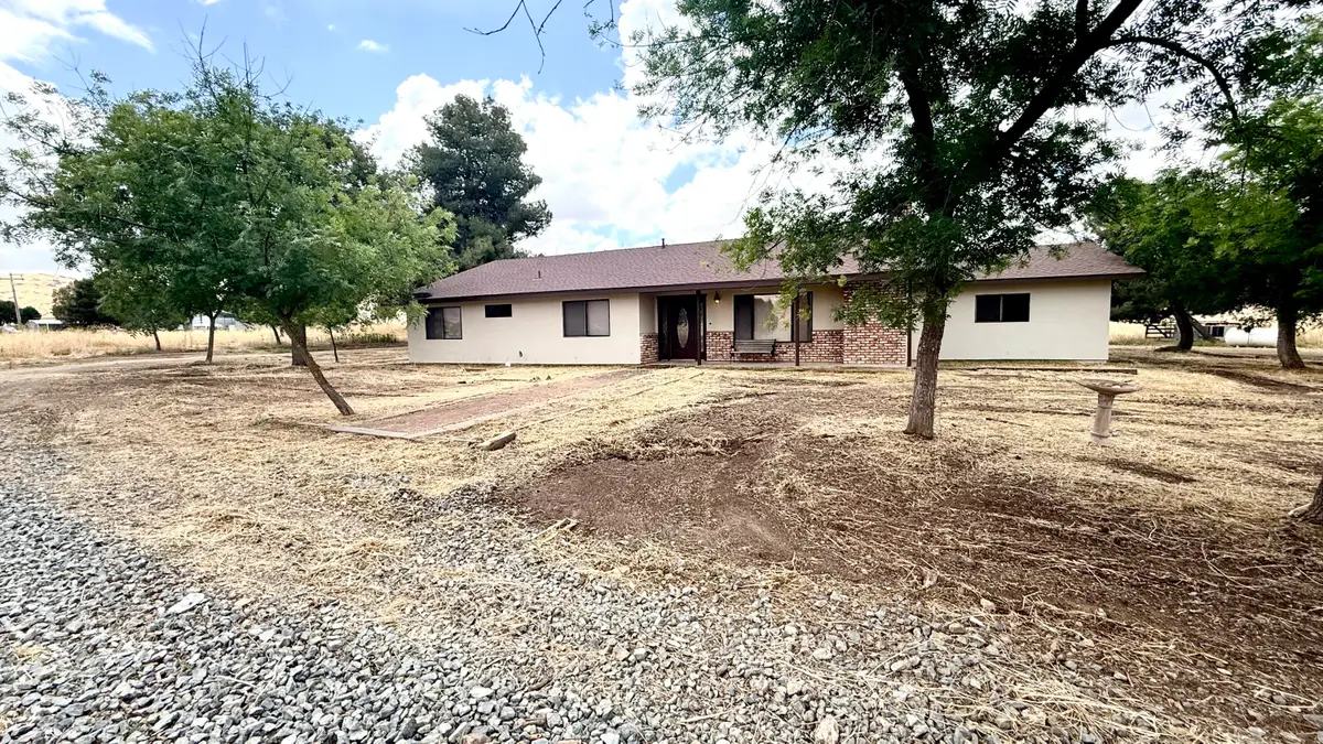 27057 Ave 196, Strathmore, CA 93267 - #1