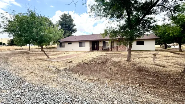 27057 Ave 196, Strathmore, CA 93267