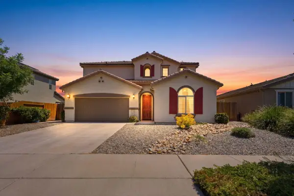 470 Daphne Lane, Lemoore, CA 93245