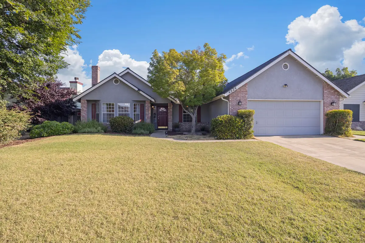 4324 W Orchard Avenue, Visalia, CA 93277 - #1