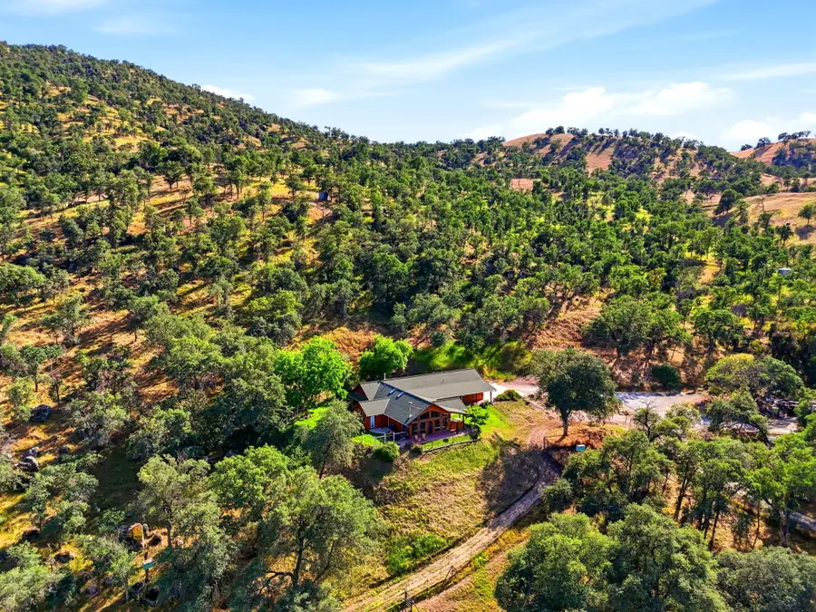33435 Globe Drive, Springville, CA 93265 - #3