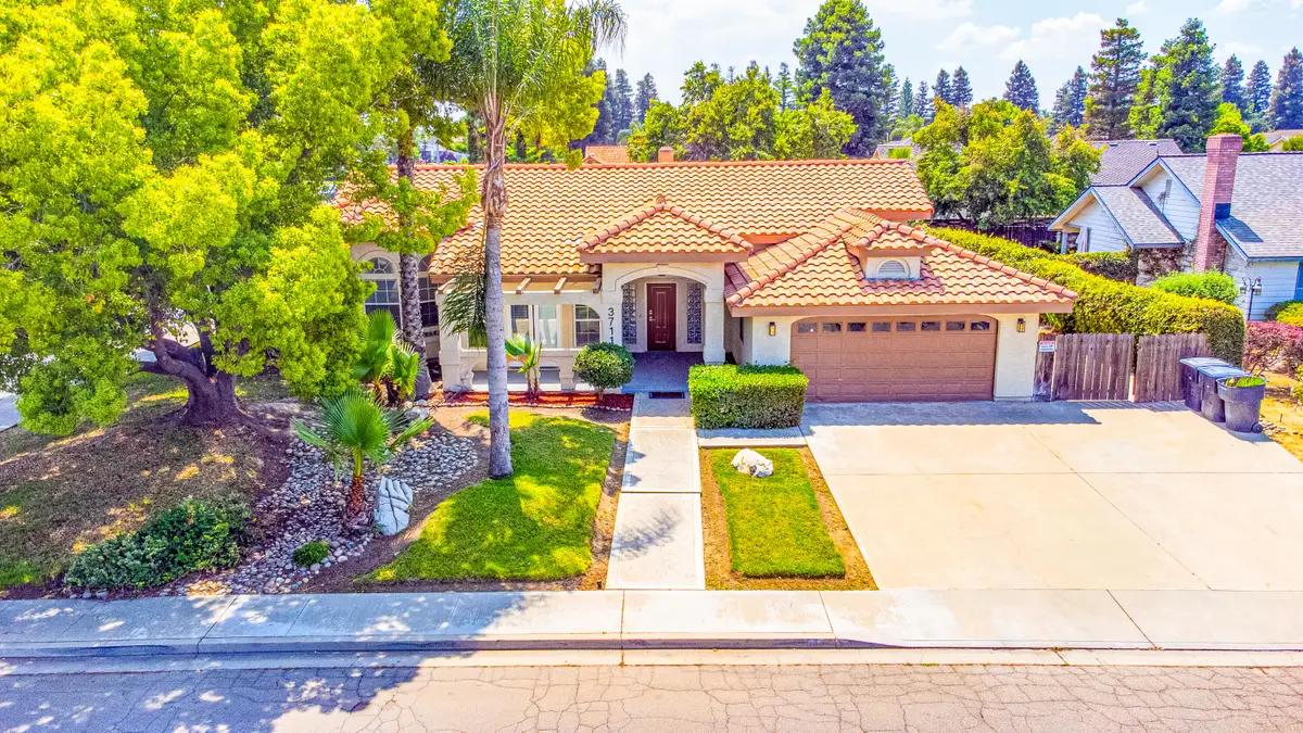 3711 W Victor Avenue, Visalia, CA 93277 - #1