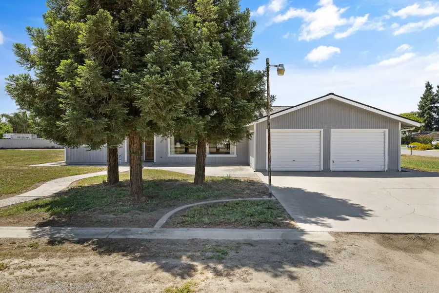 26176 Road 118, Tulare, CA 93274 - #2