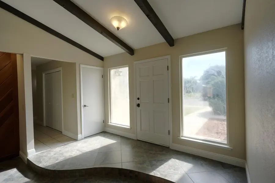 1159 Jamestown, Tulare, CA 93274 - #3