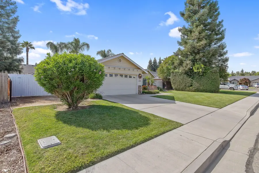 656 Glenn View Court, Exeter, CA 93221 - #2