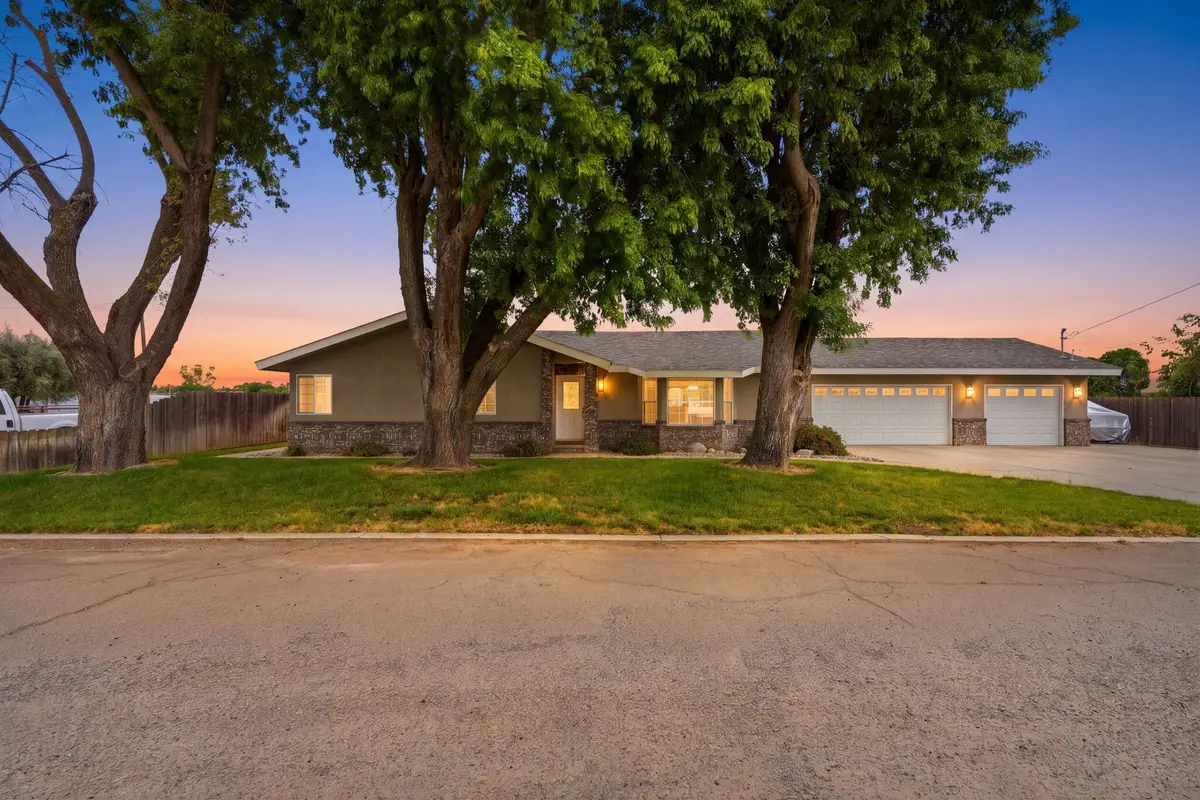 9317 14th Avenue, Hanford, CA 93230 - #1