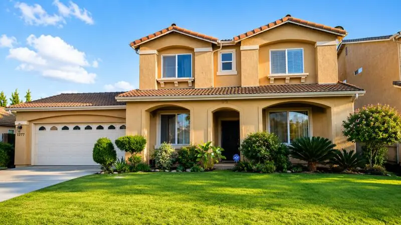 2277 W Wall Court, Porterville, CA 93257 - #2