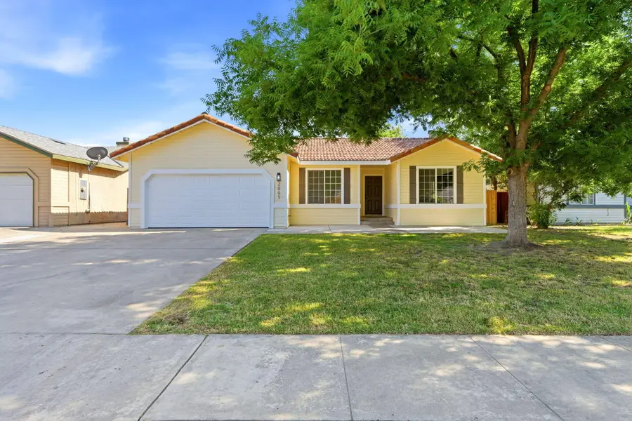 2005 E Roosevelt Court, Visalia, CA 93292 - #2