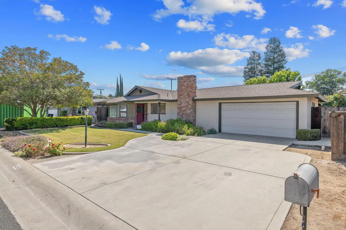 1475 N Westside Street, Porterville, CA 93257 - #1