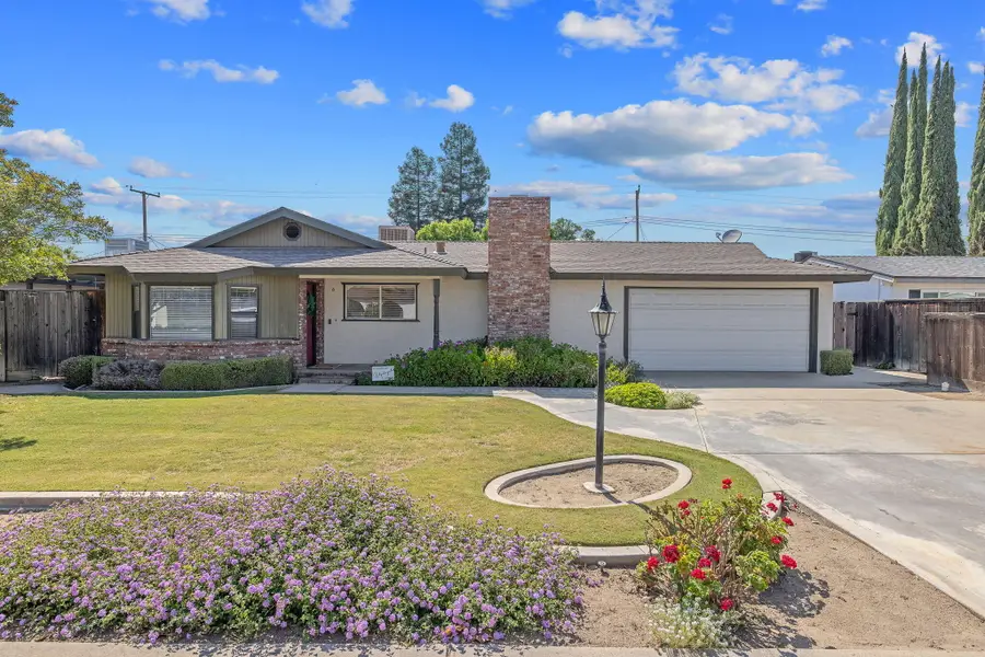 1475 N Westside Street, Porterville, CA 93257 - #2