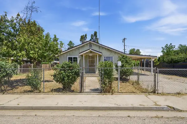 796 S Kern Avenue, Farmersville, CA 93223