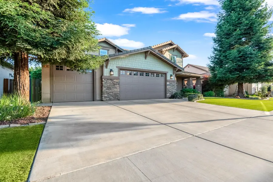 6301 W Oriole Avenue, Visalia, CA 93291 - #3