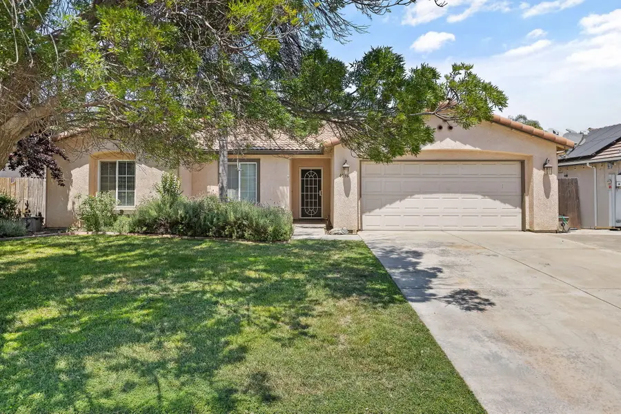 4036 E Harvard Avenue, Visalia, CA 93292 - #2