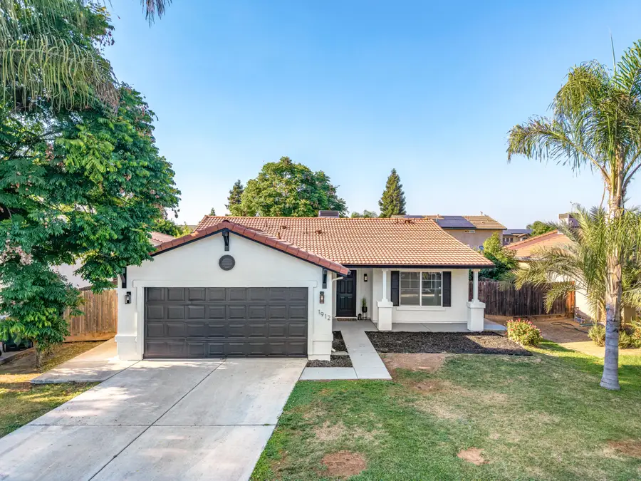 1912 Santa Maria Avenue, Porterville, CA 93257 - #2